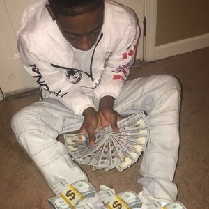 Meet your Posher, Jay